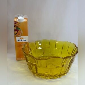 Vtg Viking Glass,Country Craft basket weave bowl/GlOWS under black light